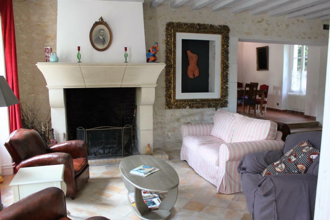 Bed and Breakfast Bella Simonetta Francueil Zewnętrze zdjęcie